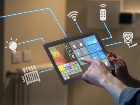 Smart Home Steuerung für Licht, Heizung und Sicherheit